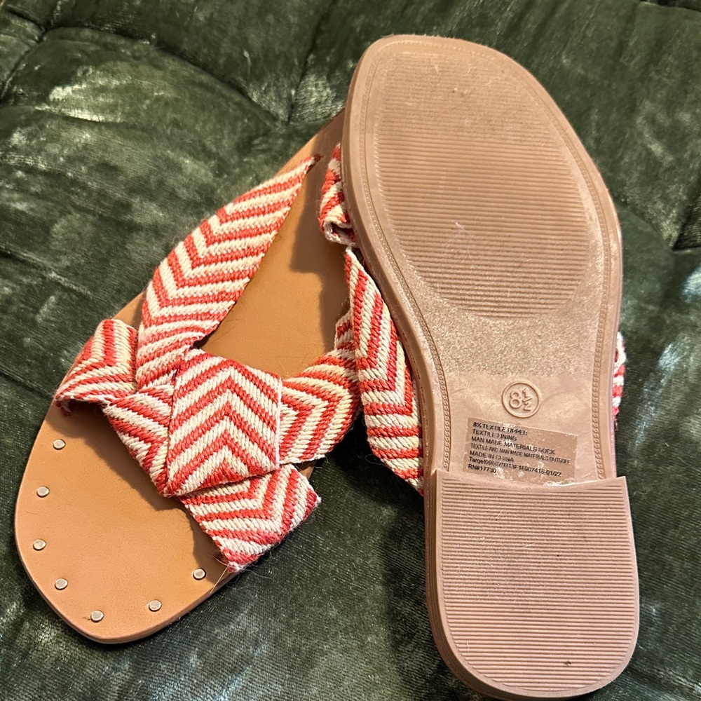 Universal Thread Red and White Chevron Sandals - Picture 3 of 4